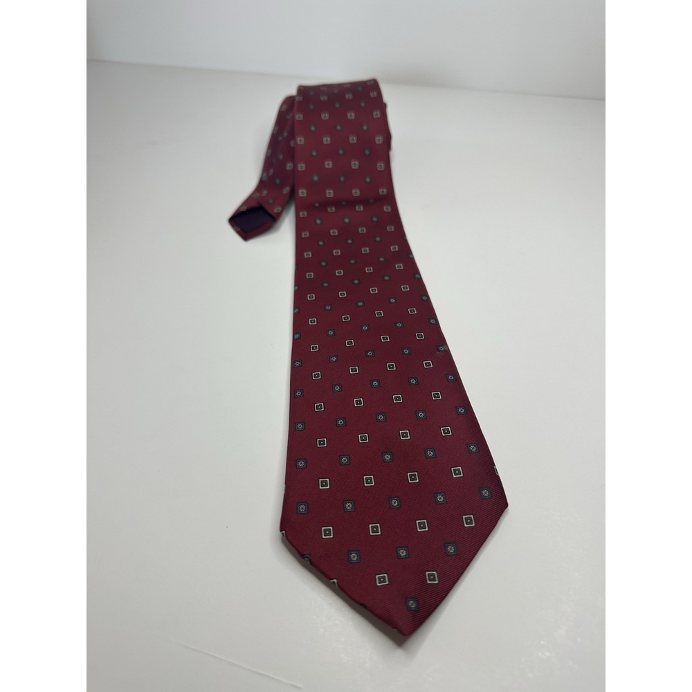 McGregor‎ Tie Red / square 100 % Silk Blend USA Classic preppy